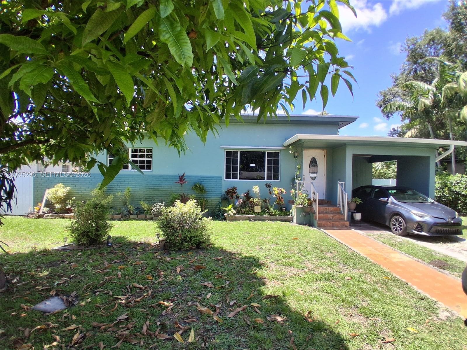 220 NW 150th St, Miami, FL 33168