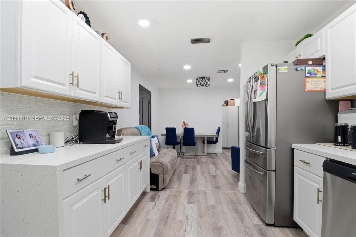 7551 Polk St, Hollywood, FL 33024 — zdjęcie 4