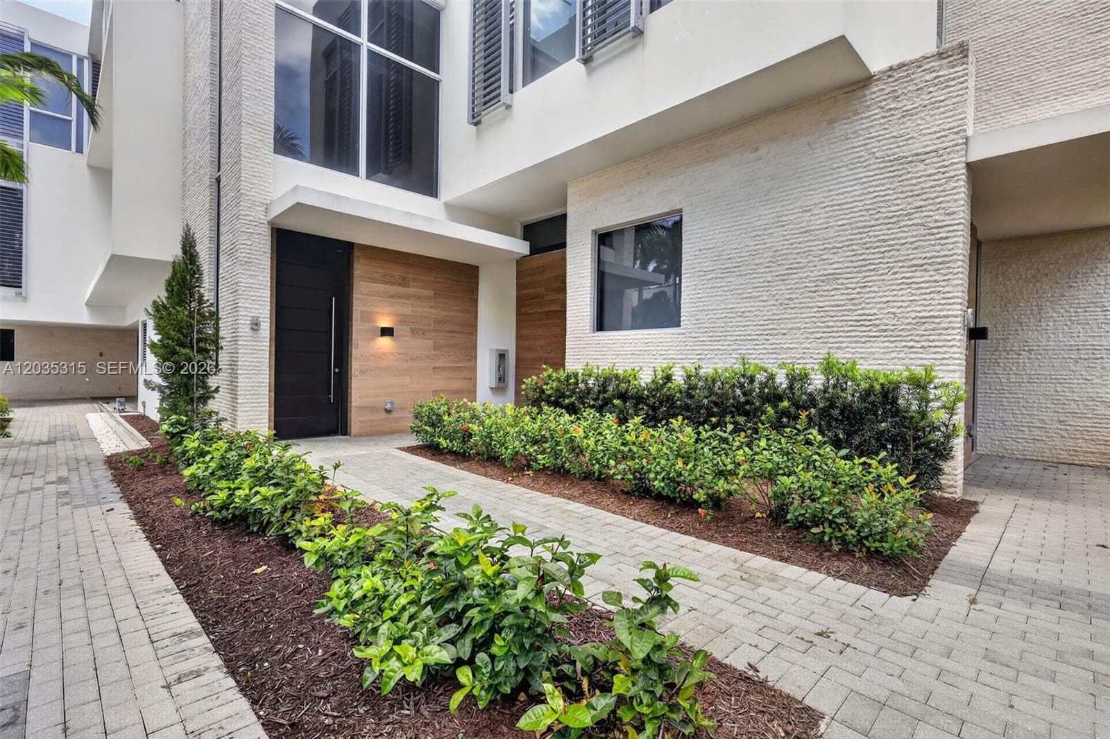 3750 Yacht Club Dr # TH5, Aventura, FL 33180 — zdjęcie 3