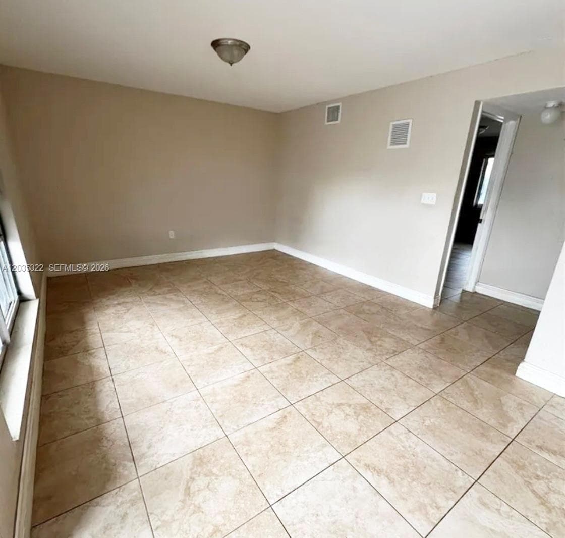 1999 NW 5th Pl # 2, Miami, FL 33136 — zdjęcie 3