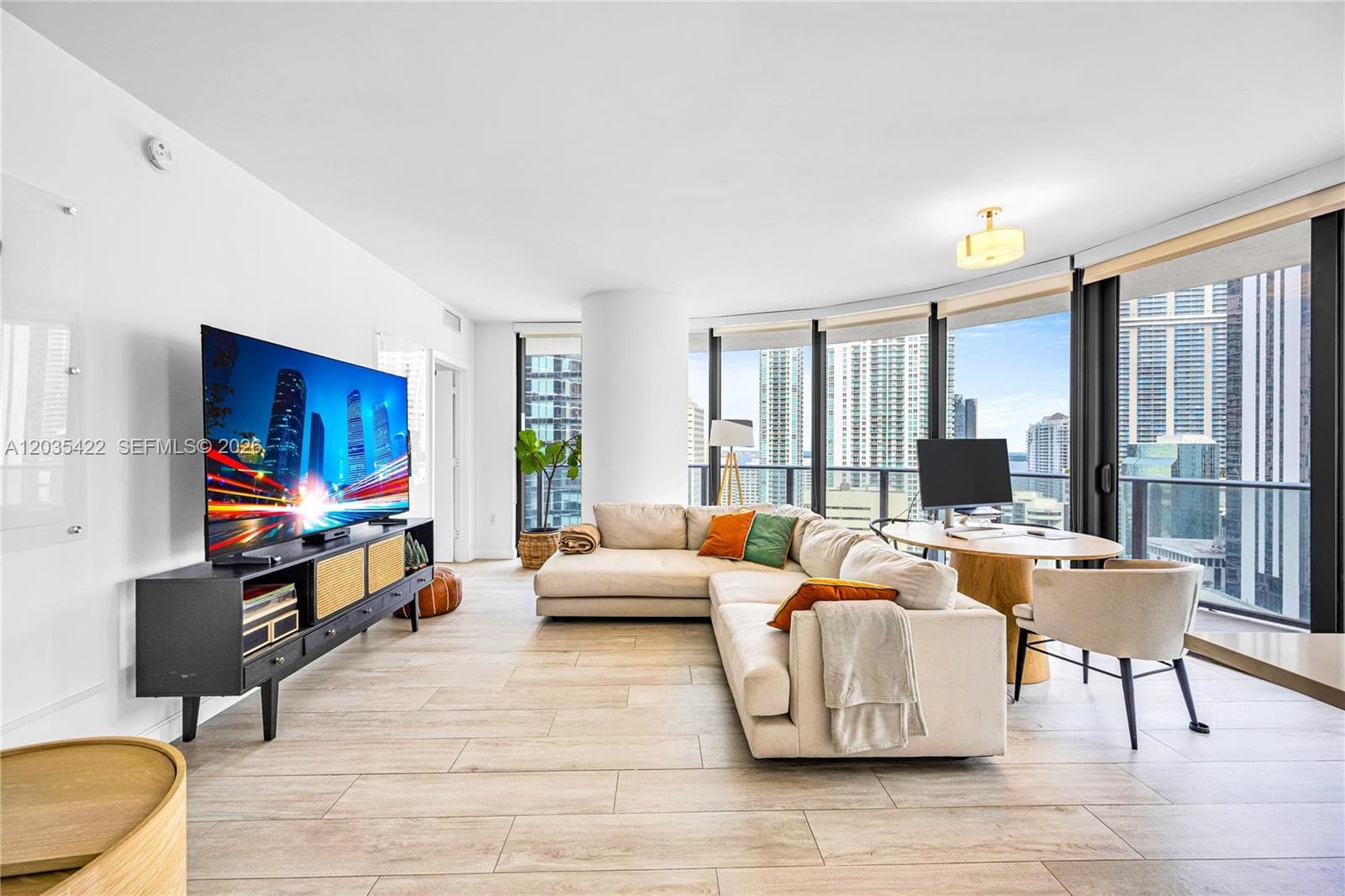 45 SW 9th St # 2103, Miami, FL 33130 — zdjęcie 3