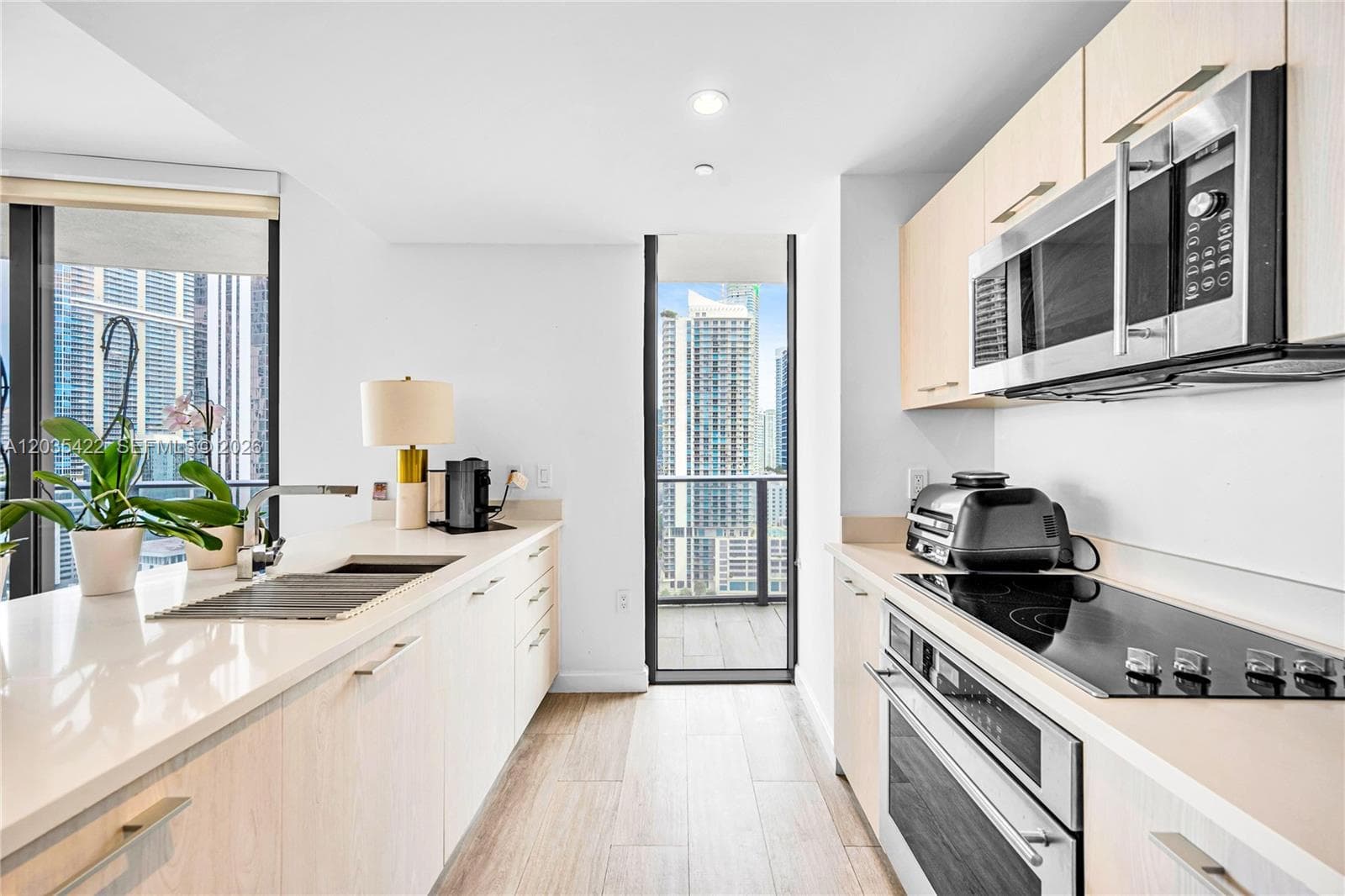 45 SW 9th St # 2103, Miami, FL 33130 — zdjęcie 5