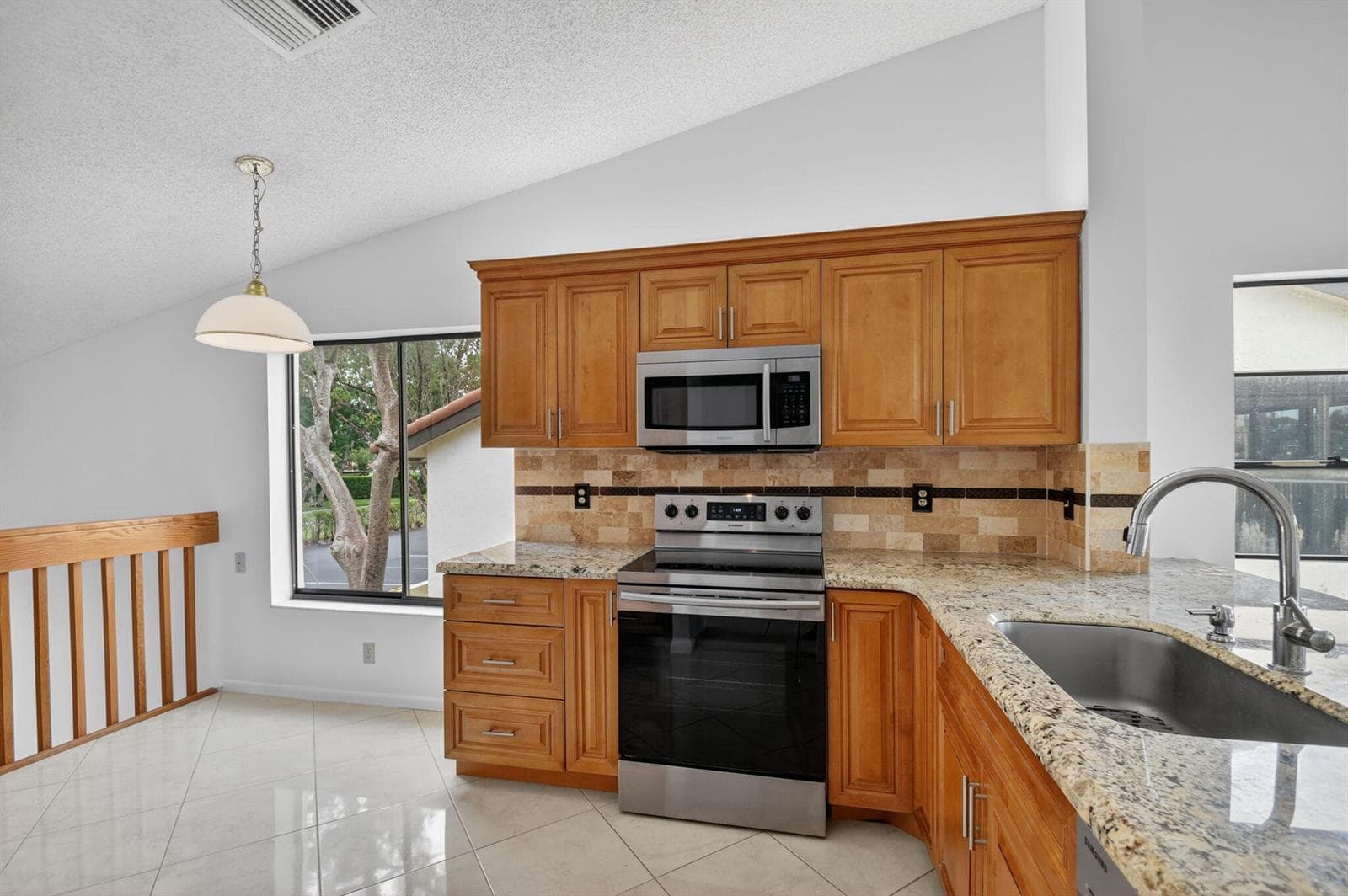 10231 N Circle Lake Drive # 201, Boynton Beach, FL 33437 — zdjęcie 2