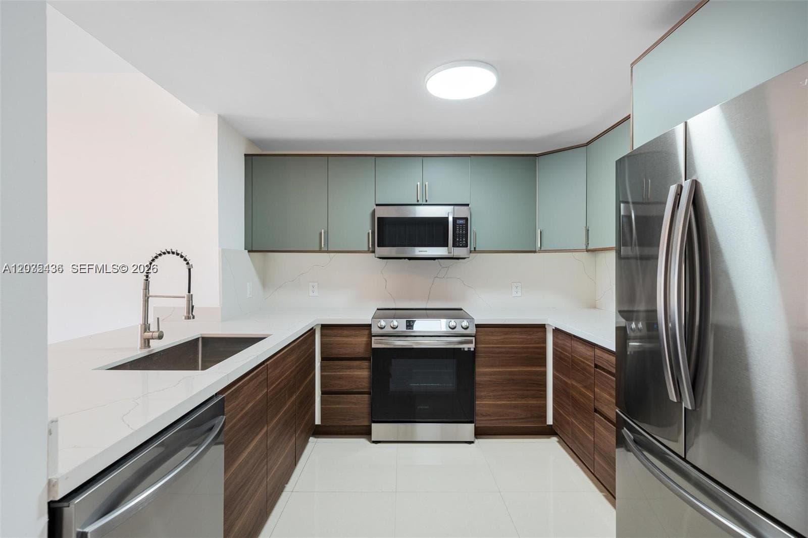 2280 SW 32nd Ave # 201, Miami, FL 33145 — zdjęcie 4