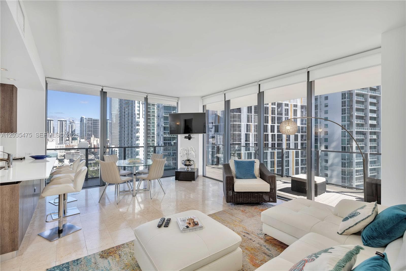 68 SE 6th St # 1611, Miami, FL 33131 — zdjęcie 2