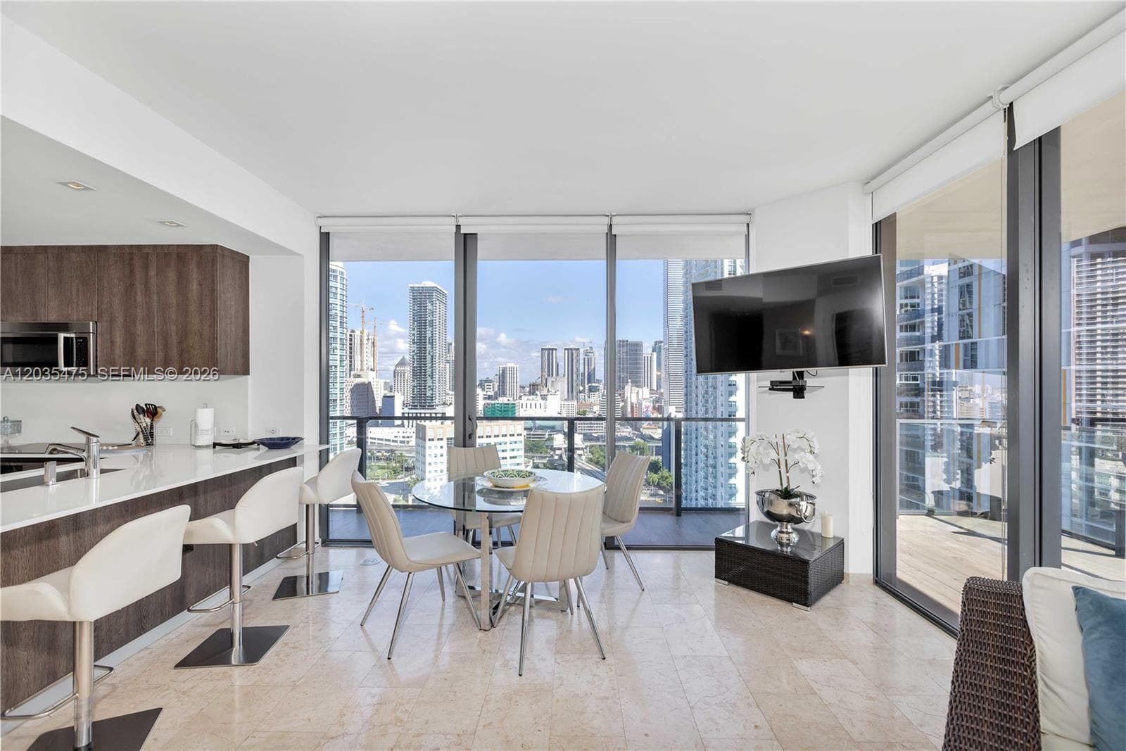 68 SE 6th St # 1611, Miami, FL 33131 — zdjęcie 5