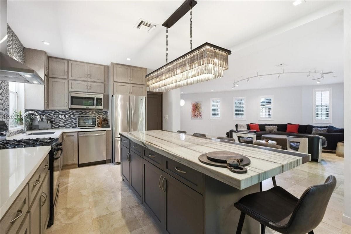 2917 Jackson Ave, Miami, FL 33133 — zdjęcie 4
