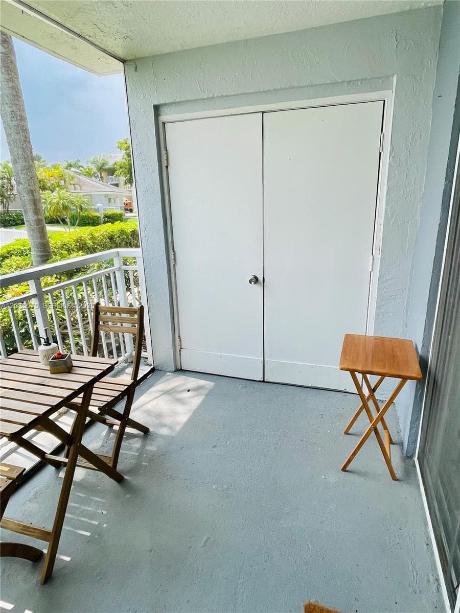 8600 SW 212th St # 208, Cutler Bay, FL 33189 — zdjęcie 2