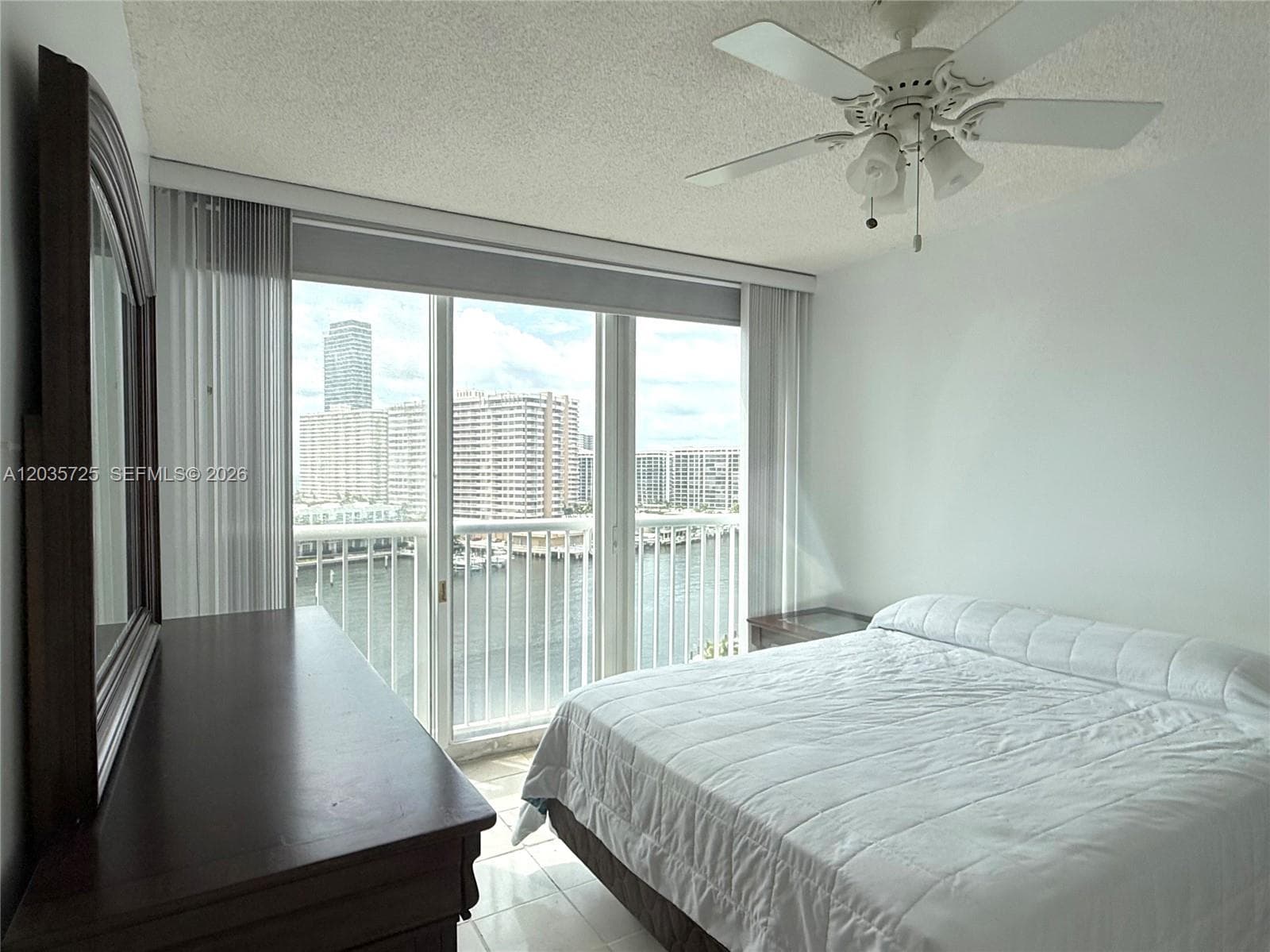 121 Golden Isles Dr # 904, Hallandale Beach, FL 33009 — zdjęcie 5