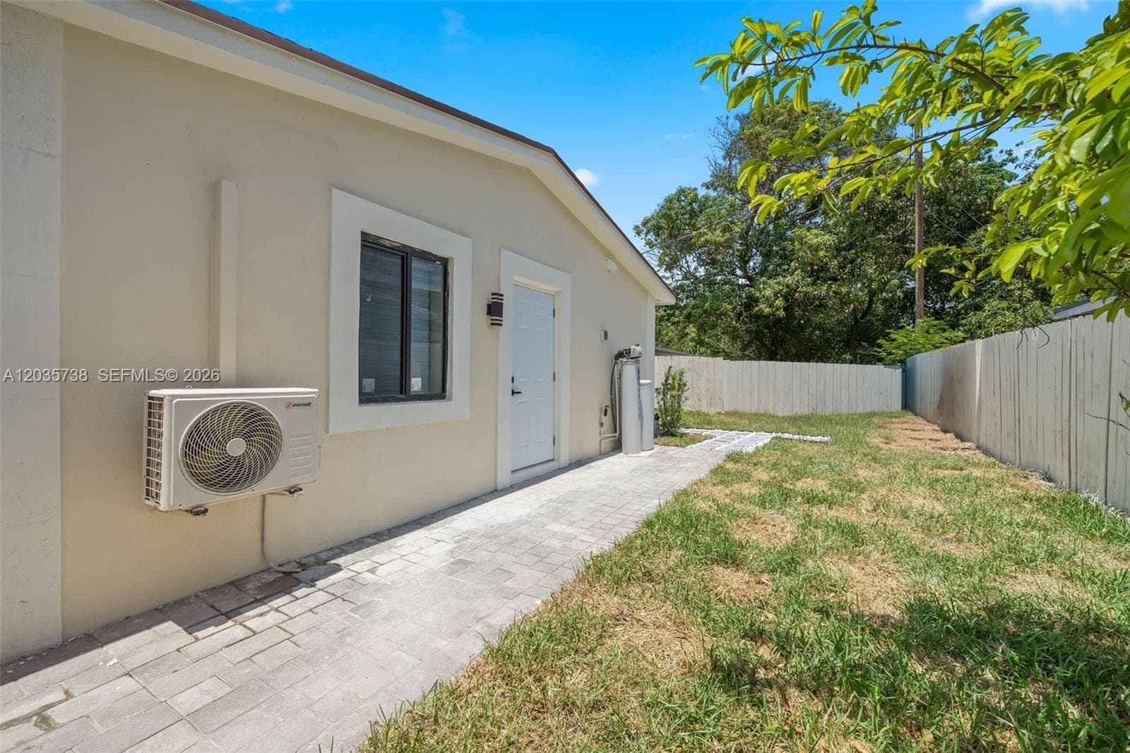1944 NE 2nd Ave, Pompano Beach, FL 33060 — zdjęcie 4