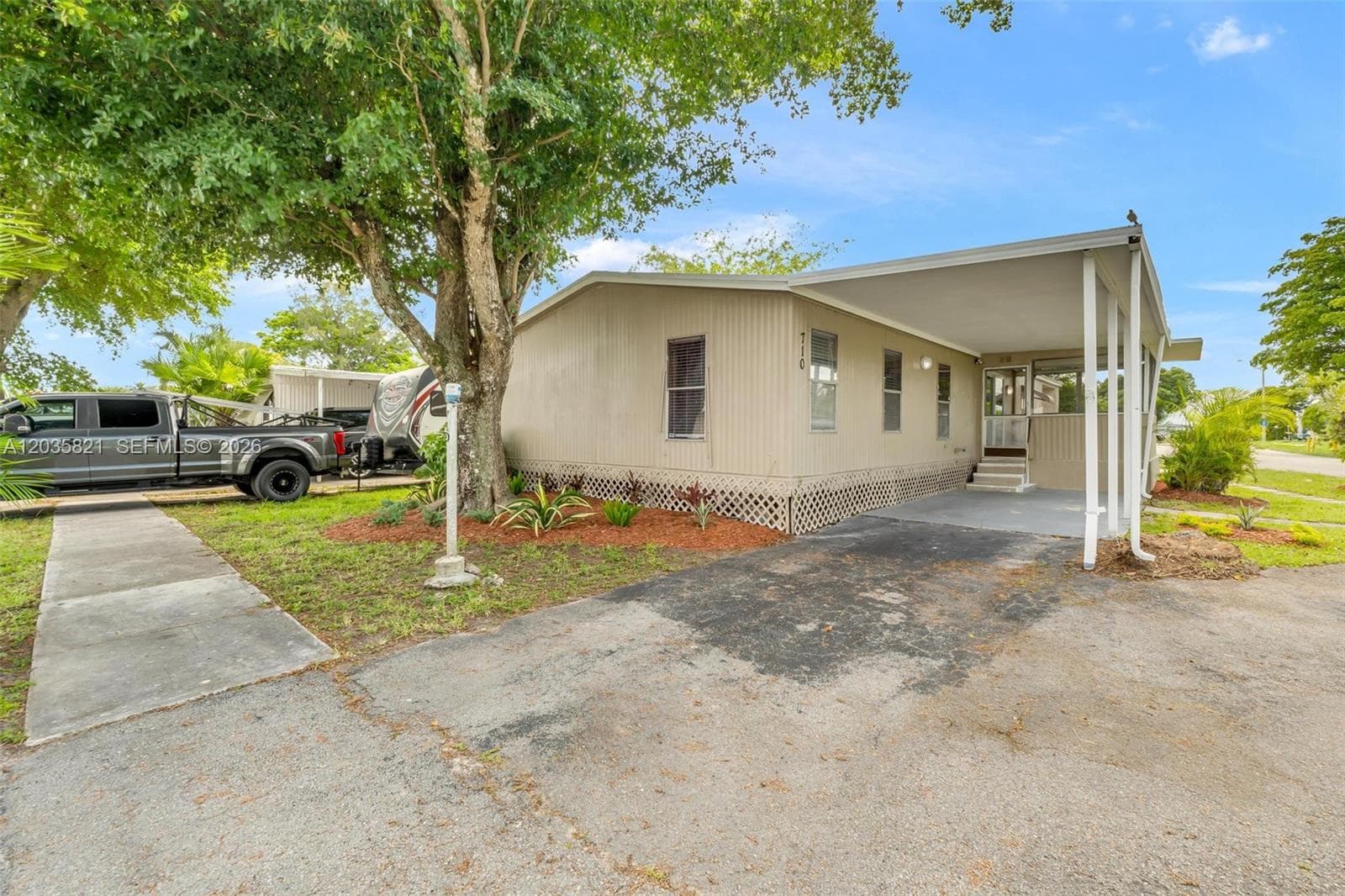 710 NW 217th Way, Pembroke Pines, FL 33029 — zdjęcie 3