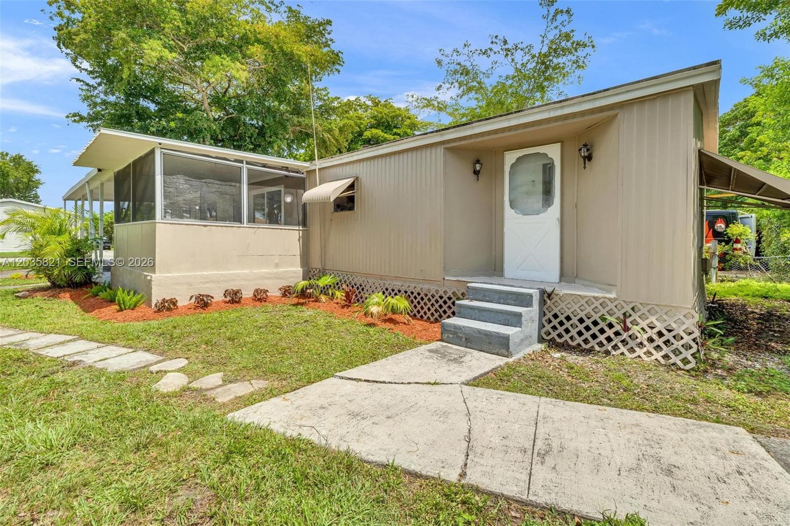 710 NW 217th Way, Pembroke Pines, FL 33029 — zdjęcie 5