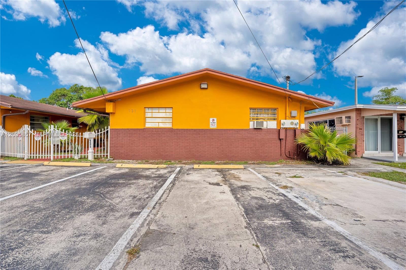 129-131 SE 5th St, Hallandale Beach, FL 33009 — zdjęcie 4
