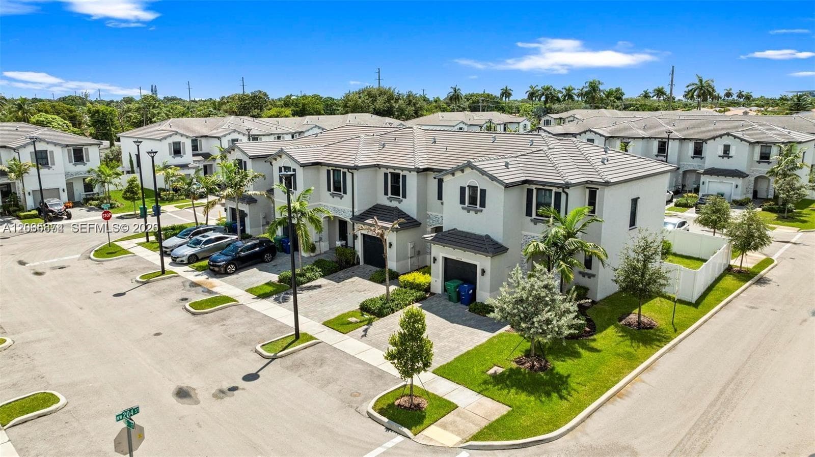 20380 NW 5th Ct, Miami Gardens, FL 33169 — zdjęcie 2