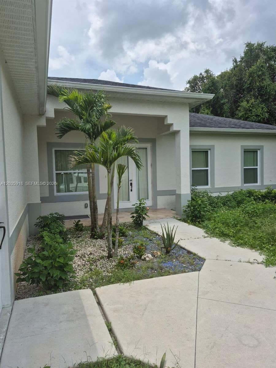 3642 32ND AVE SE, Naples, FL 34117 — zdjęcie 2
