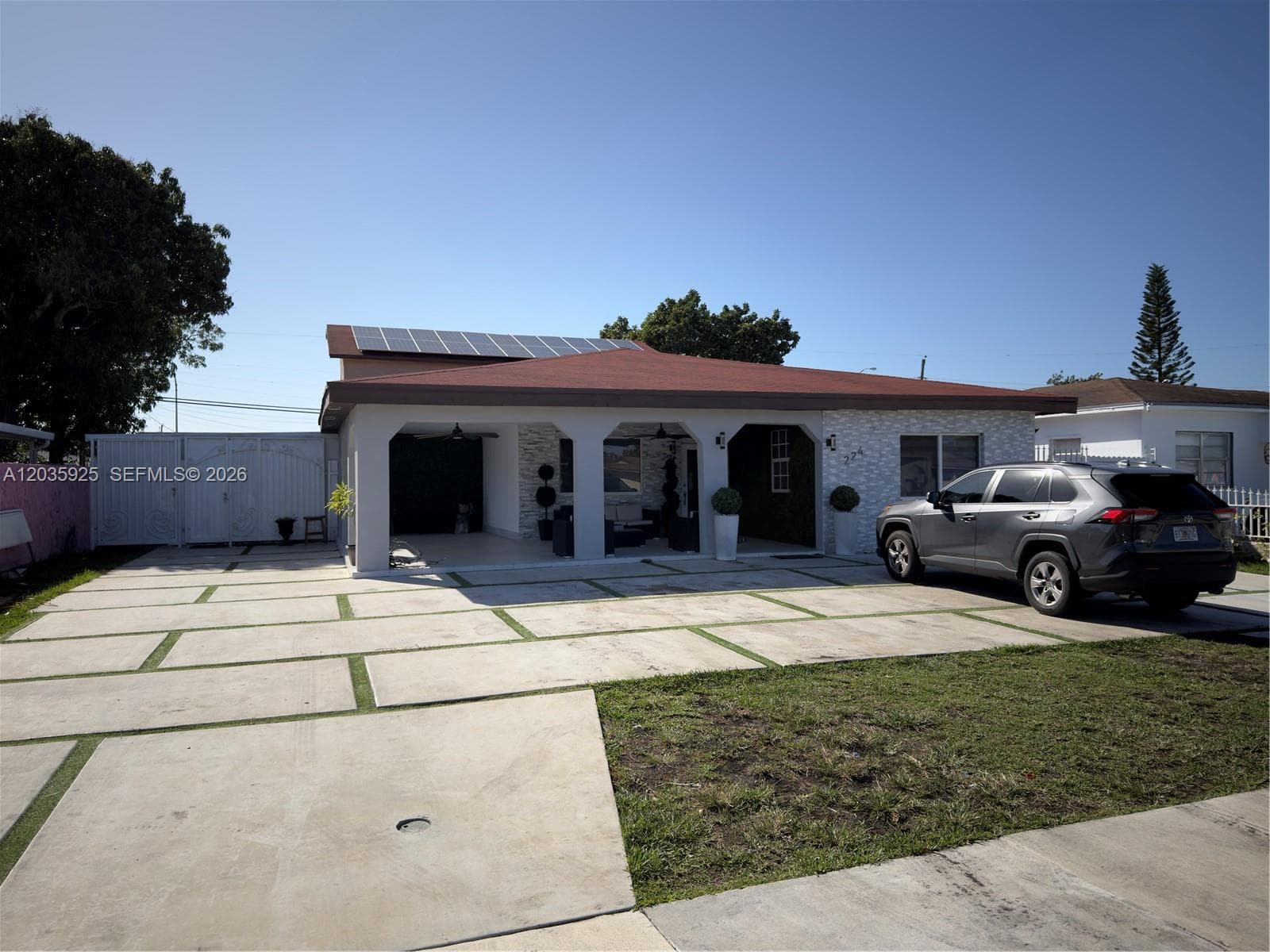 224 E 42nd St, Hialeah, FL 33013 — zdjęcie 3
