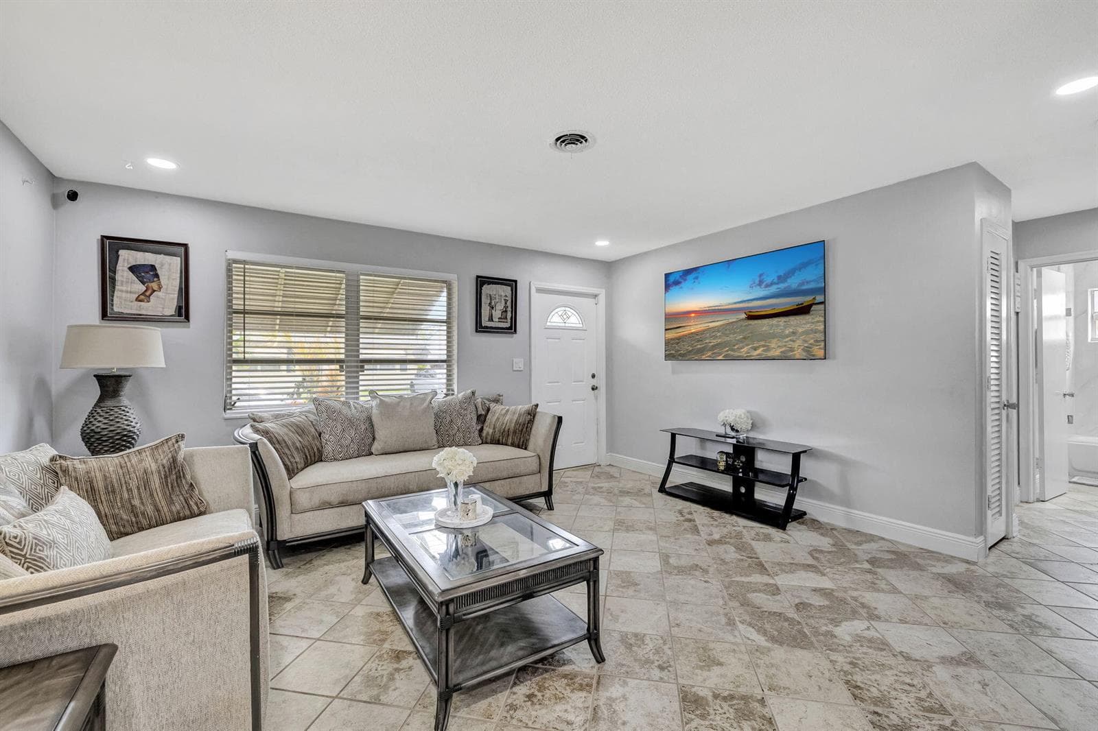 4901 NW 27th Way, Tamarac, FL 33309 — zdjęcie 2