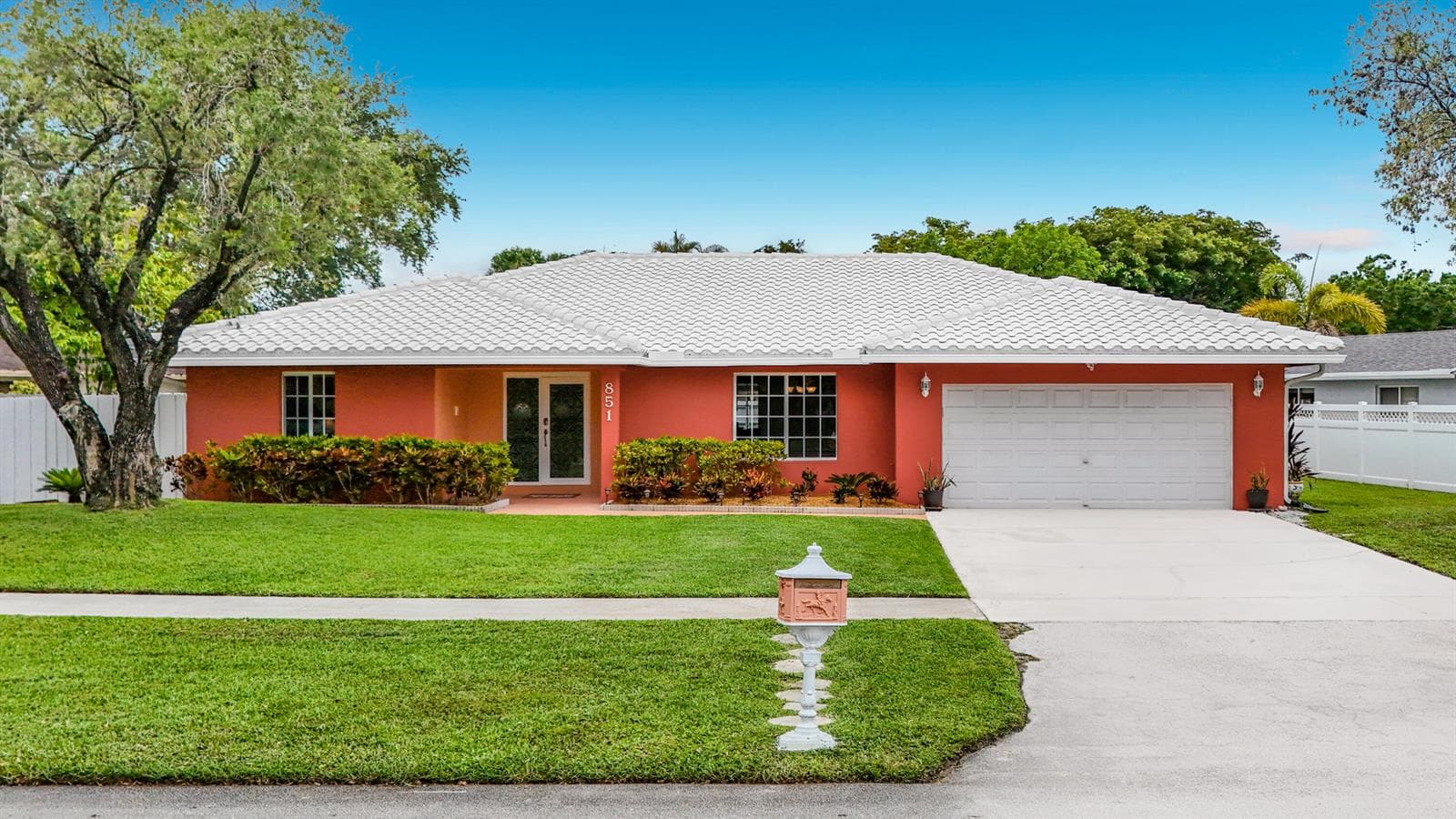851 E Plantation Circle, Plantation, FL 33324 — zdjęcie 2