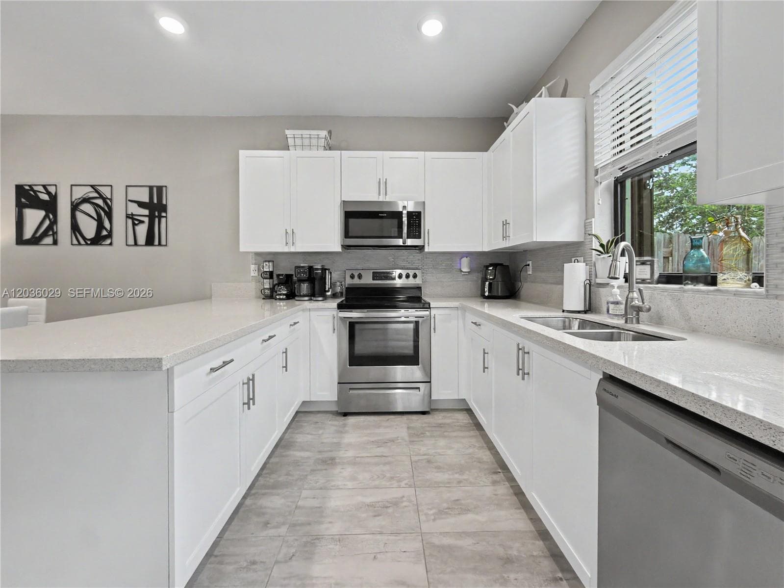 1608 SW 28th St, Fort Lauderdale, FL 33315 — zdjęcie 3