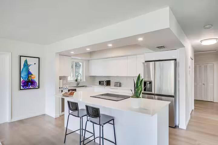 124 SW 2nd Avenue, Hallandale Beach, FL 33009 — zdjęcie 3
