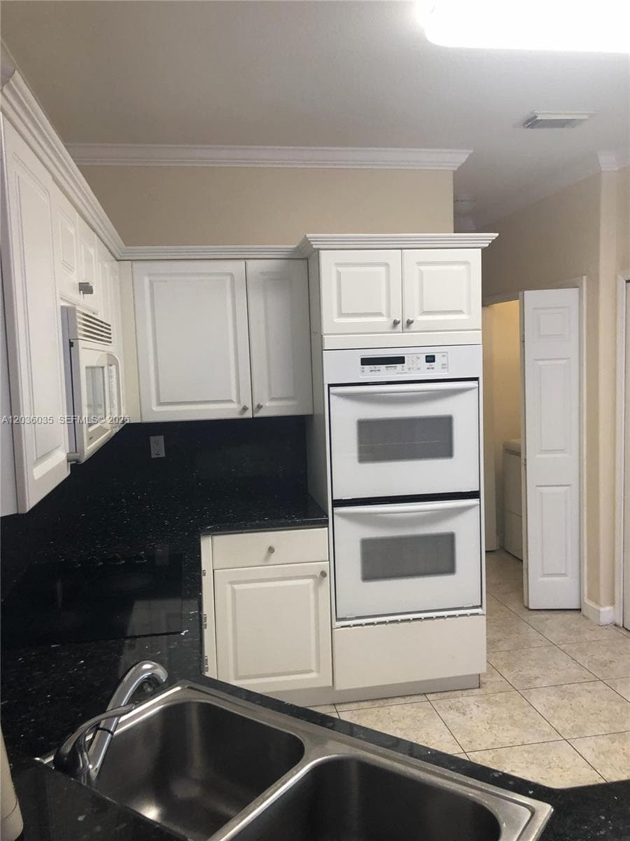 11253 NW 47th Ln, Doral, FL 33178 — zdjęcie 2