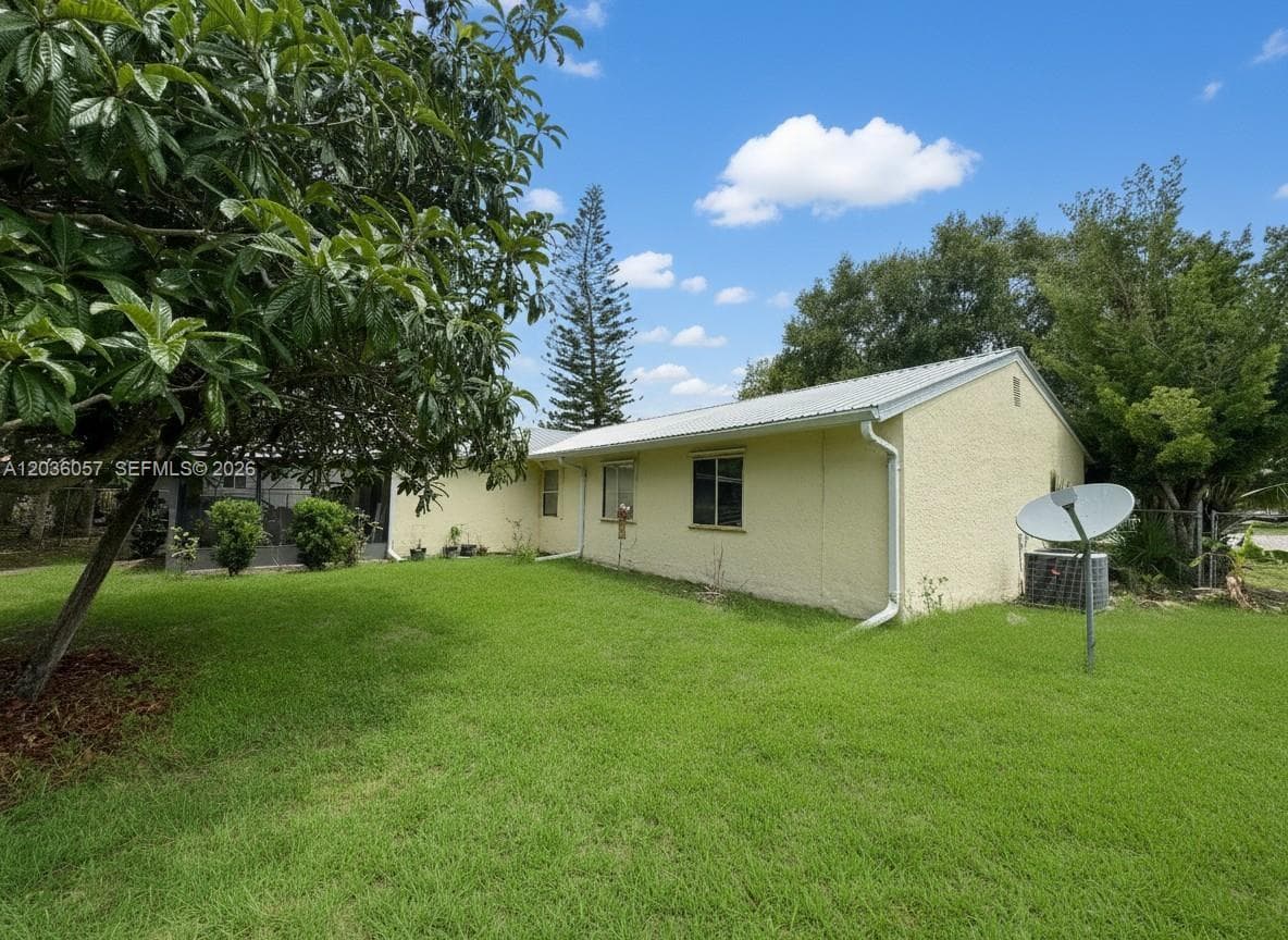 4001 Bishop Circle, La Belle, FL 33935 — zdjęcie 4