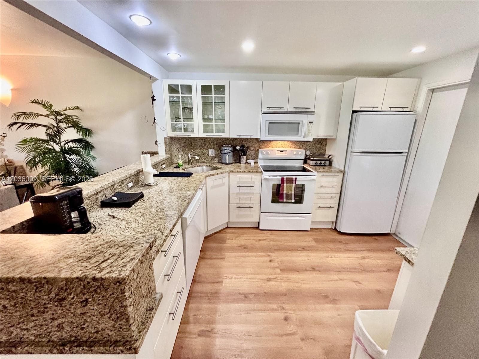 3051 S Palm Aire Dr # 102, Pompano Beach, FL 33069 — zdjęcie 3