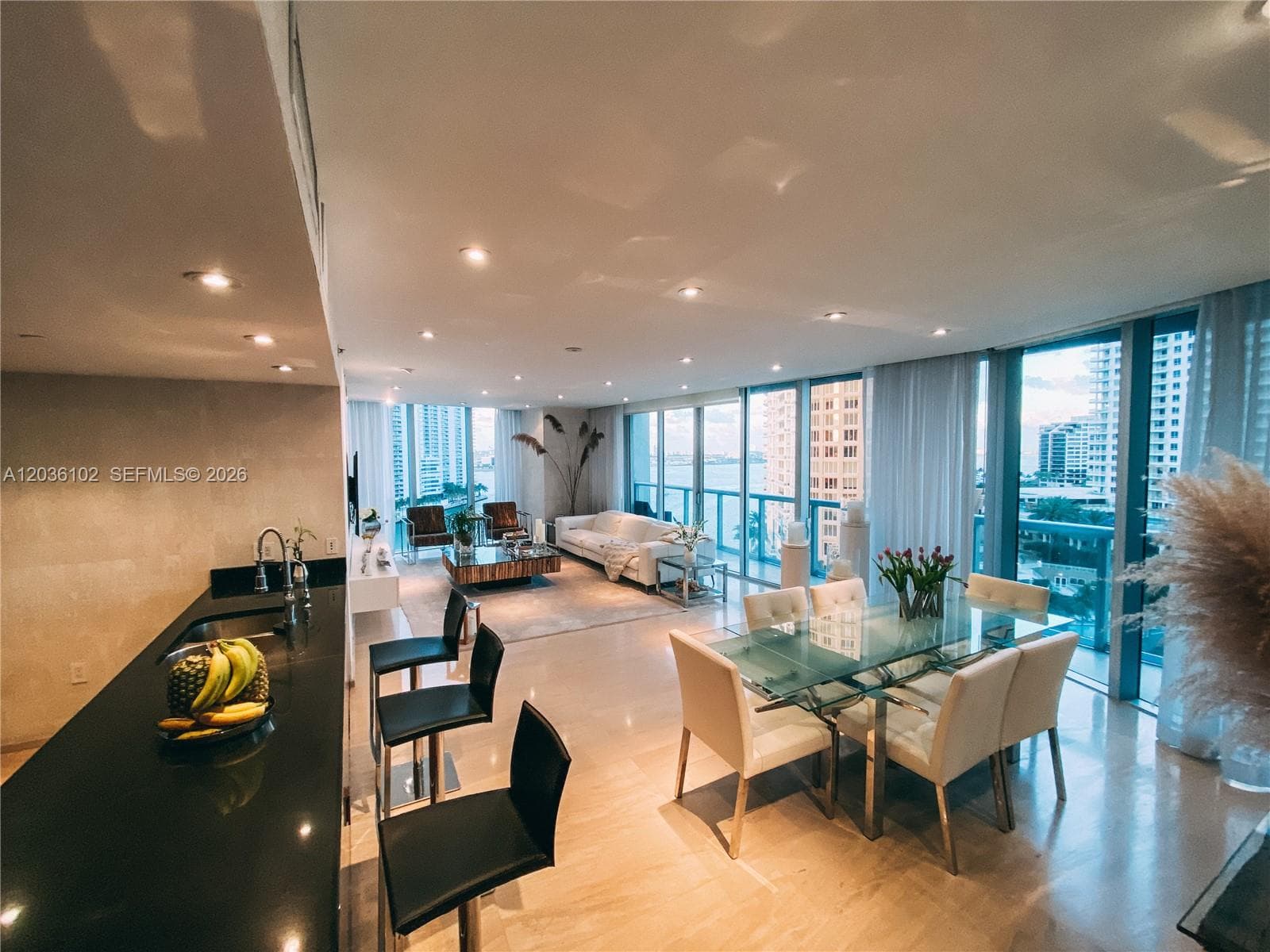 465 Brickell Ave # 1101, Miami, FL 33131 — zdjęcie 3