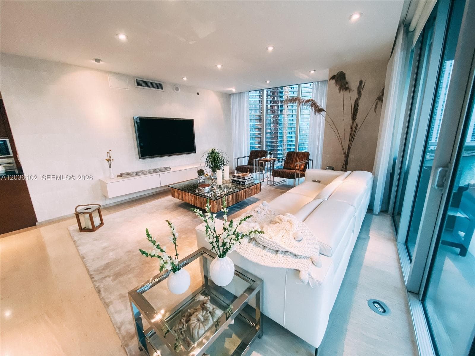 465 Brickell Ave # 1101, Miami, FL 33131 — zdjęcie 5