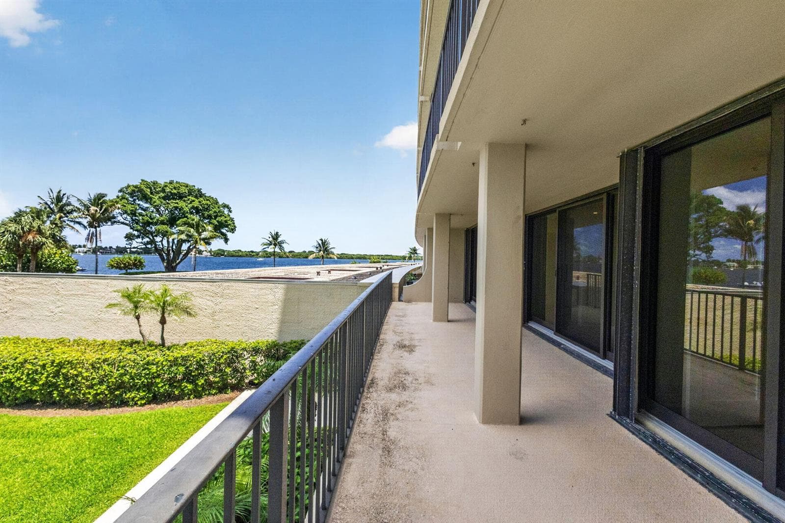 136 Lakeshore Drive, North Palm Beach, FL 33408 — zdjęcie 3