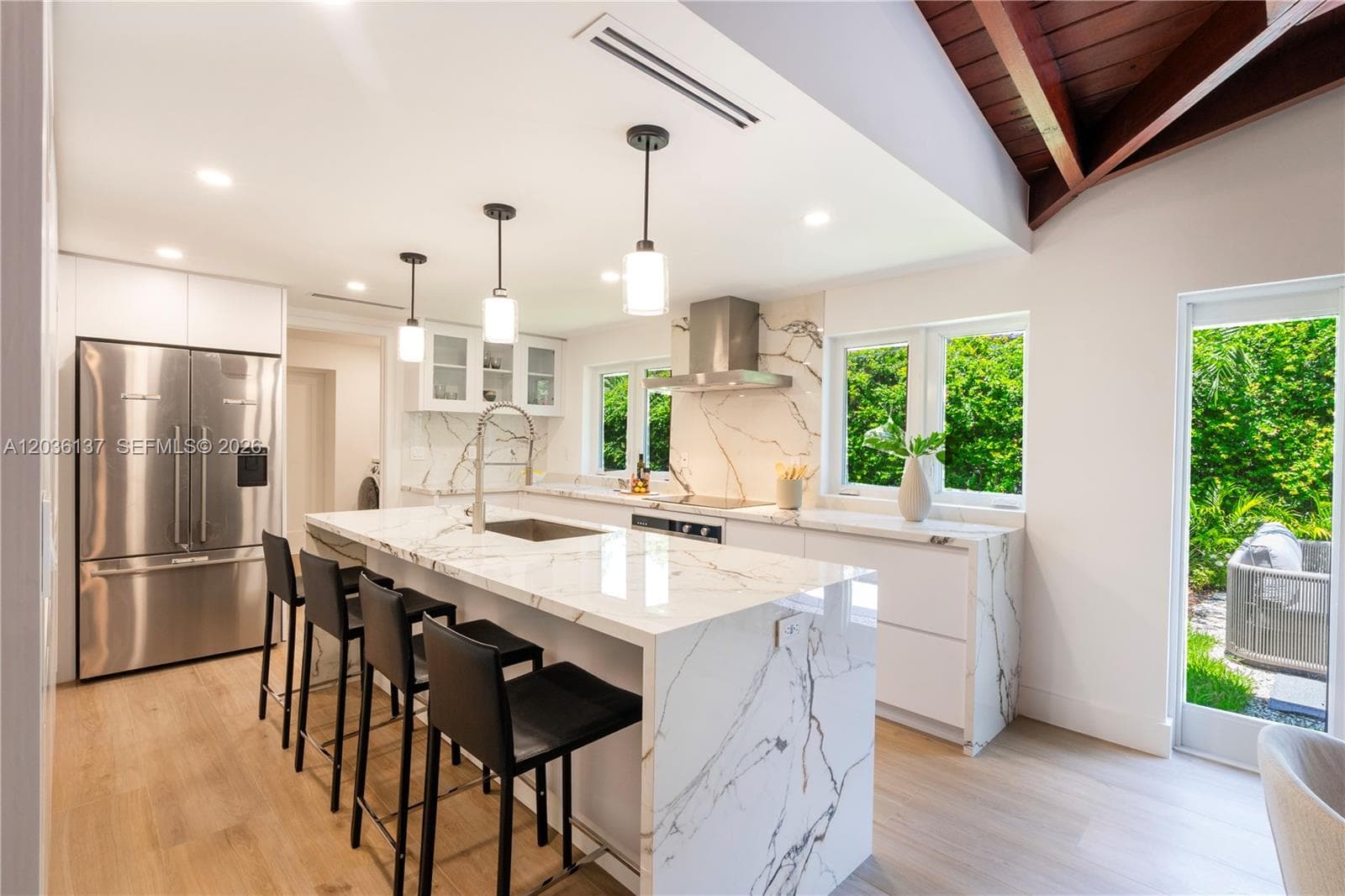 1451 Urbino Ave, Coral Gables, FL 33146 — zdjęcie 5
