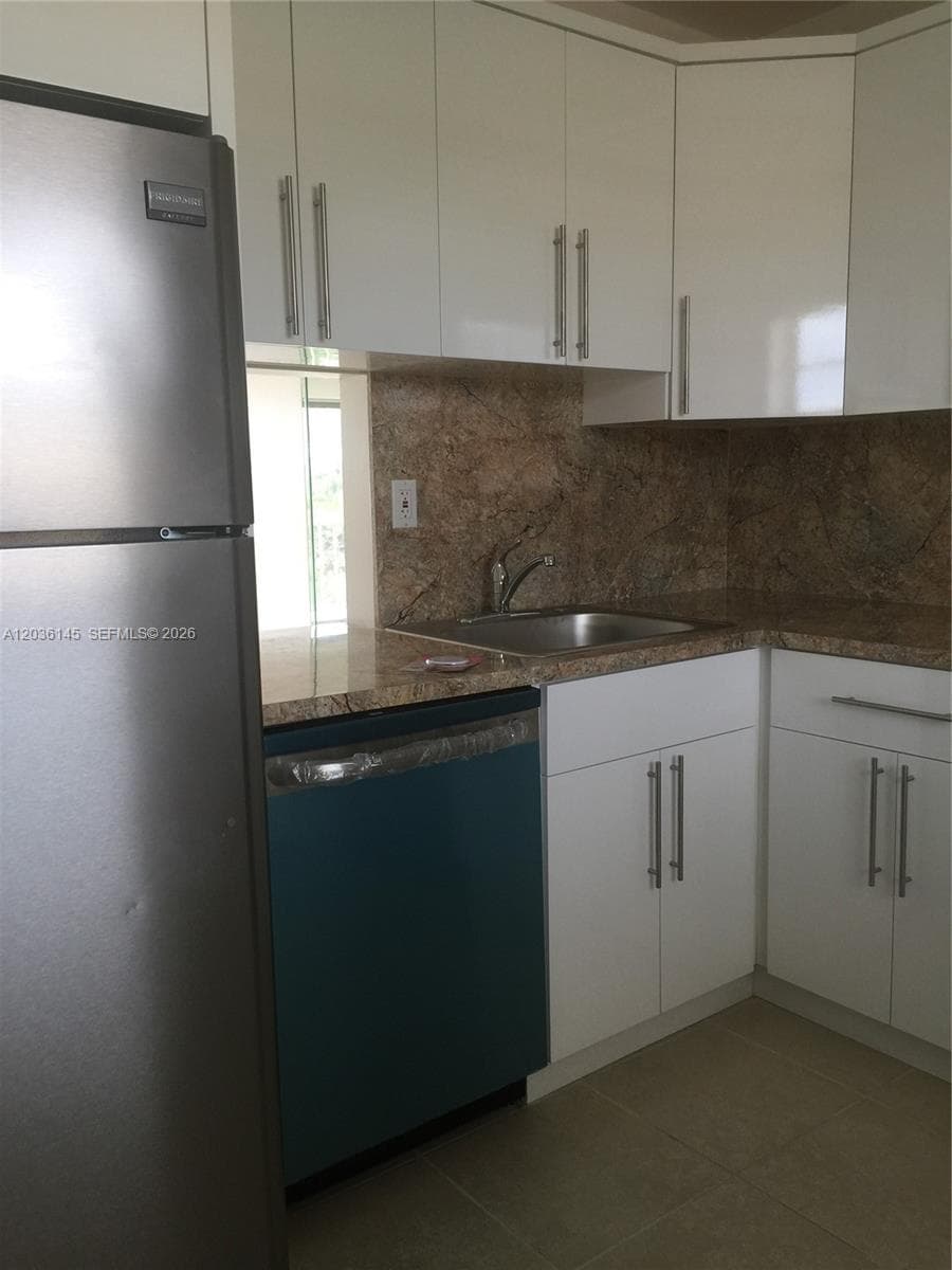 7722 Camino Real # E-415, Miami, FL 33143 — zdjęcie 4