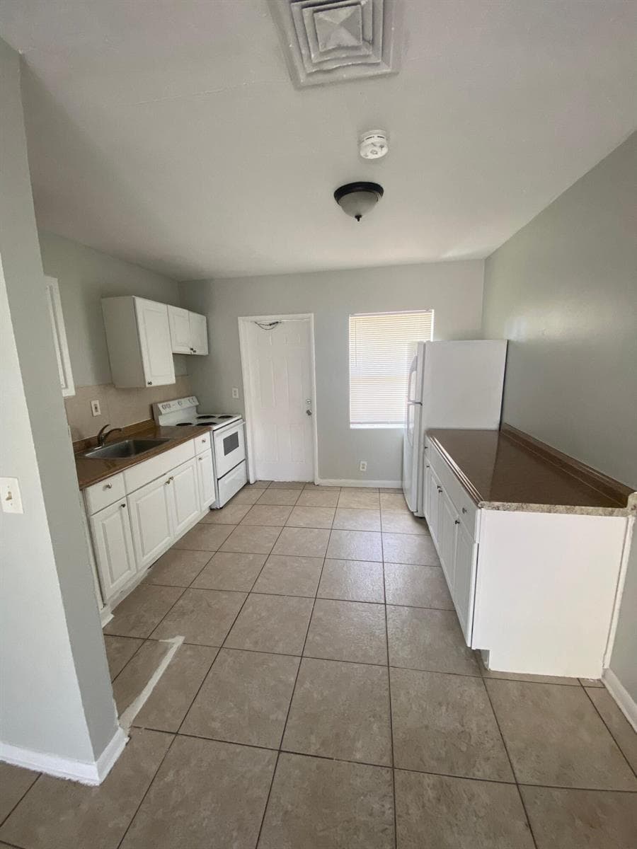 3716 Henry Avenue, West Palm Beach, FL 33405 — zdjęcie 3