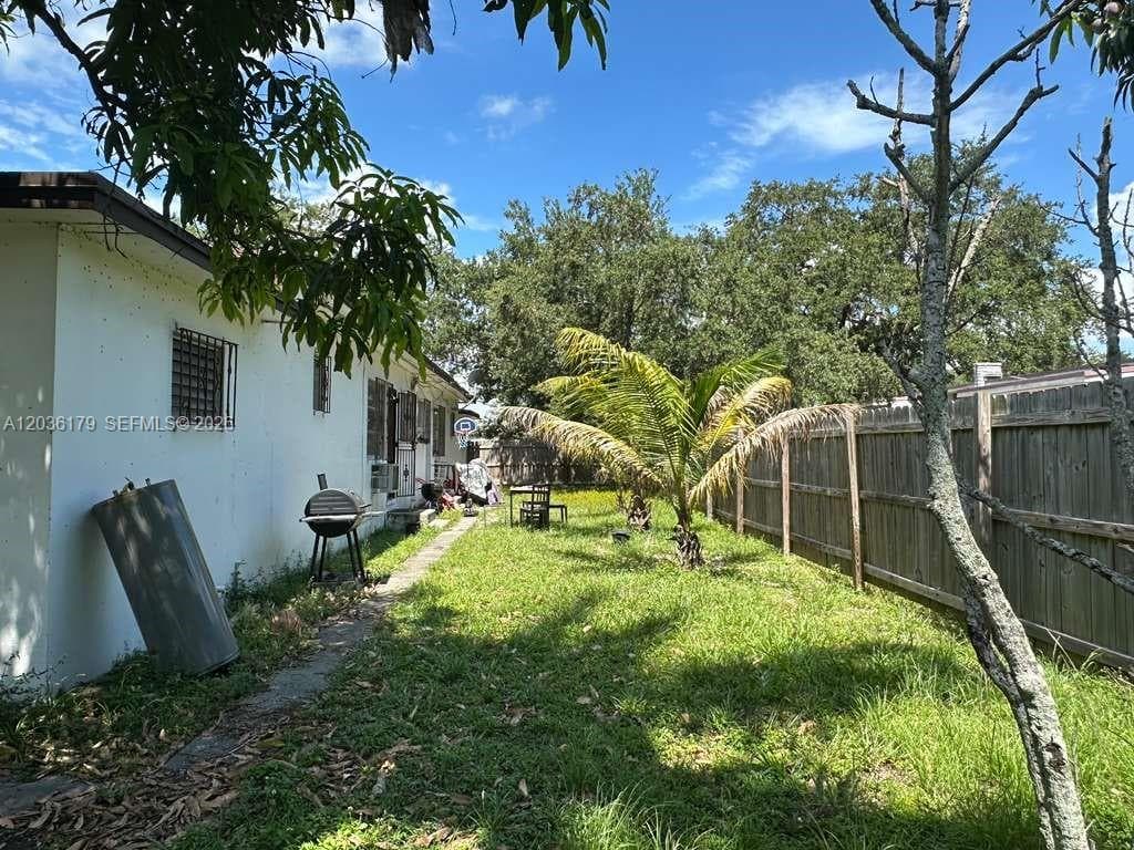545 NW 81st St, Miami, FL 33150 — zdjęcie 4
