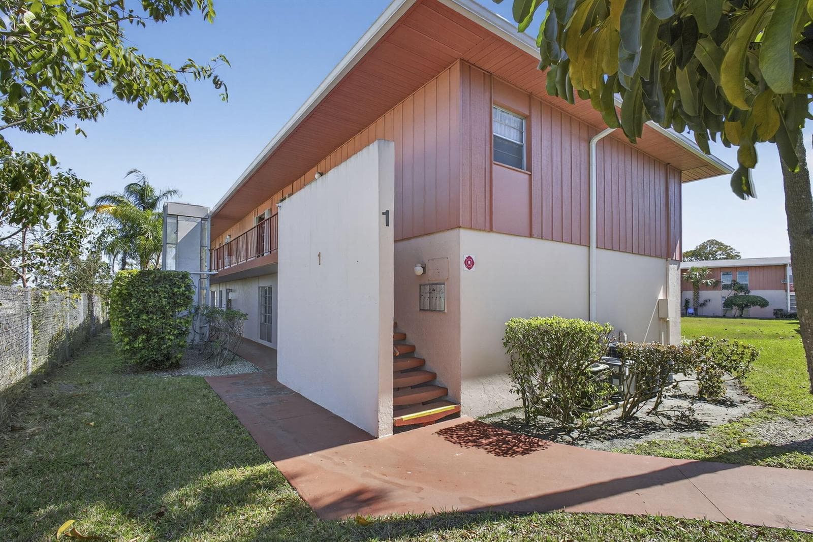 1 Golfs Edge # F, West Palm Beach, FL 33417 — zdjęcie 2