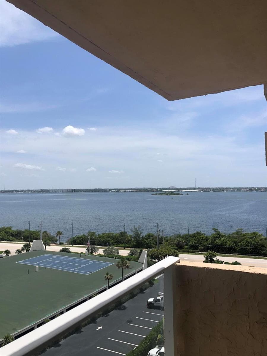 5440 N Ocean Avenue # 803, Singer Island, FL 33404 — zdjęcie 2
