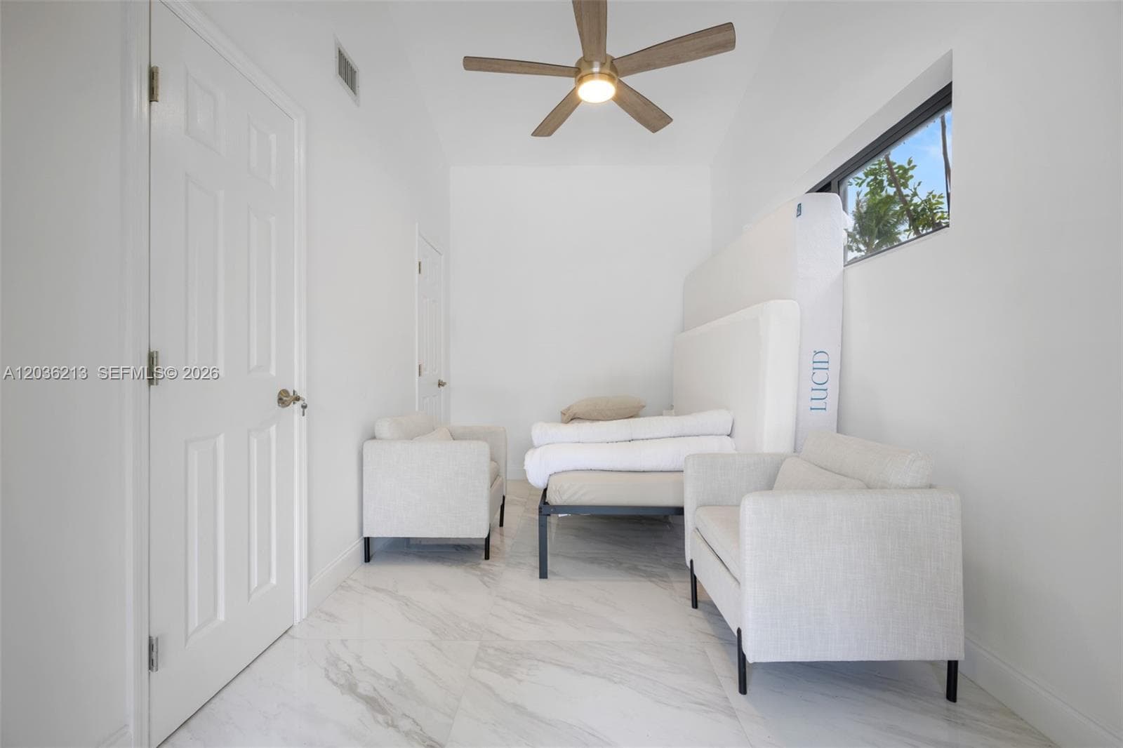 1951 NE 187 th dr, North Miami Beach, FL 33179 — zdjęcie 2