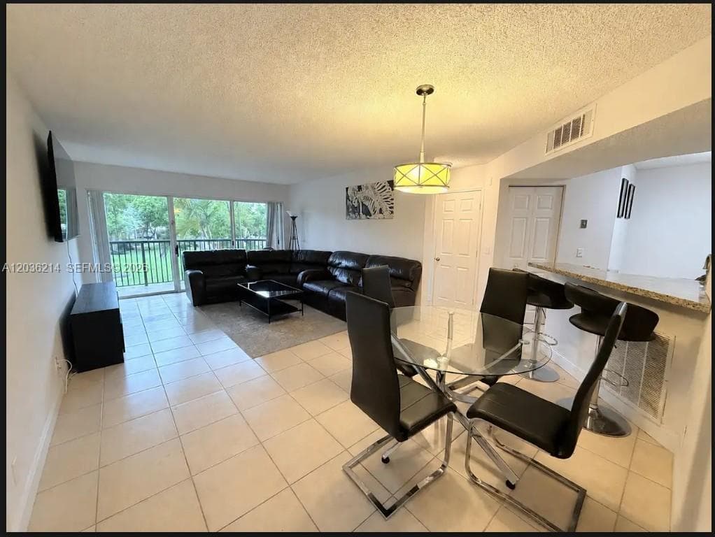 8741 Wiles Rd # 204, Coral Springs, FL 33067 — zdjęcie 2