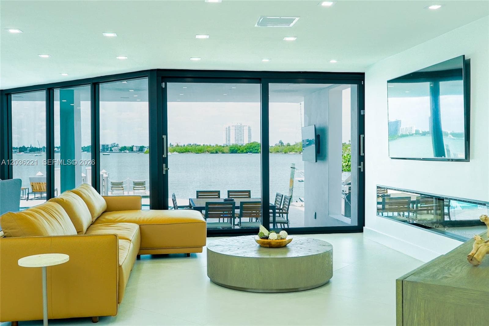 7720 Miami View Dr, North Bay Village, FL 33141 — zdjęcie 3