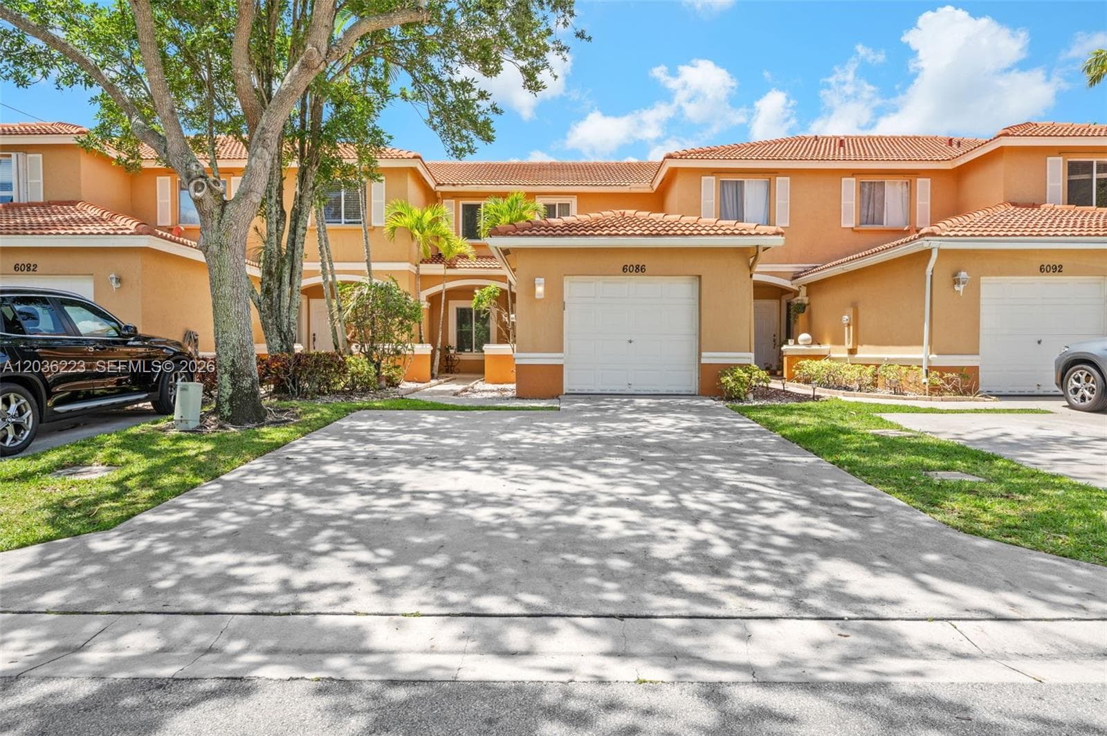 6086 Southard St, West Palm Beach, FL 33411