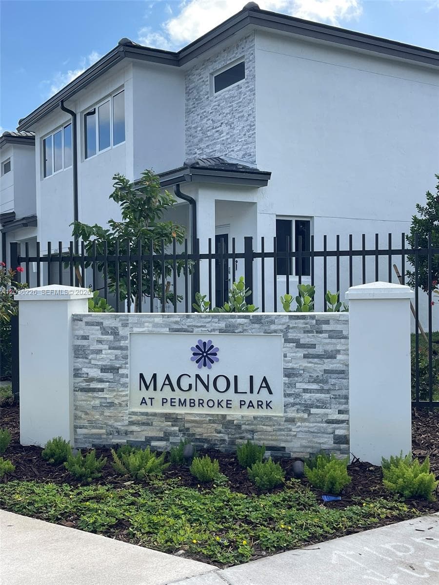 3770 SW 50th Ave # 3770, Pembroke Park, FL 33023 — zdjęcie 2
