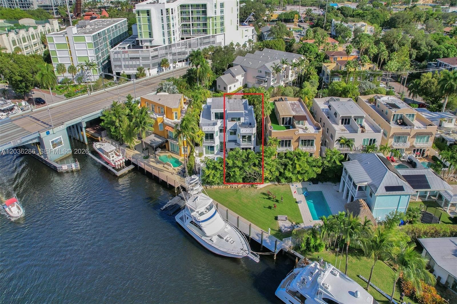 453 SW 5th Ave, Fort Lauderdale, FL 33315 — zdjęcie 2