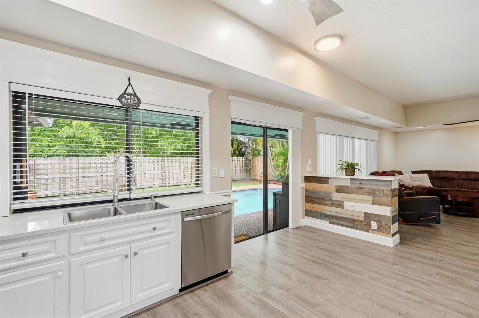 2145 NW 85th Lane, Coral Springs, FL 33071 — zdjęcie 4