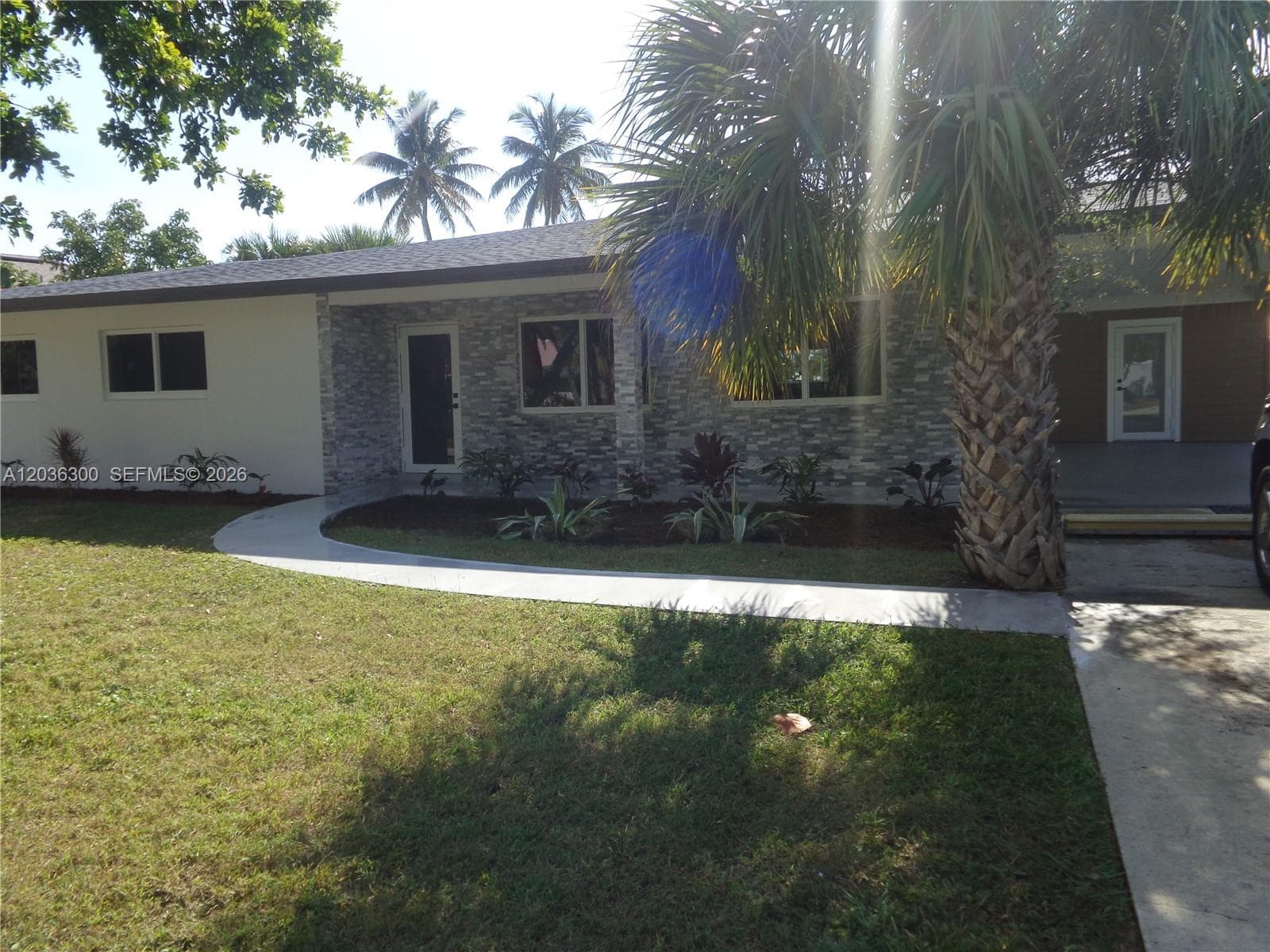 1565 N Thumb Point Dr, Fort Pierce, FL 34949 — zdjęcie 2