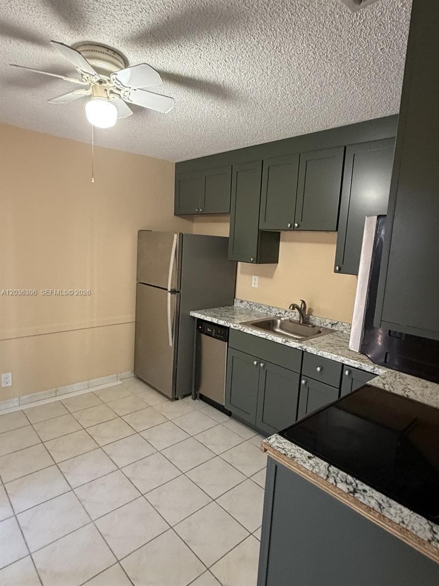 812 NE 2nd St # 2, Hallandale Beach, FL 33009 — zdjęcie 3