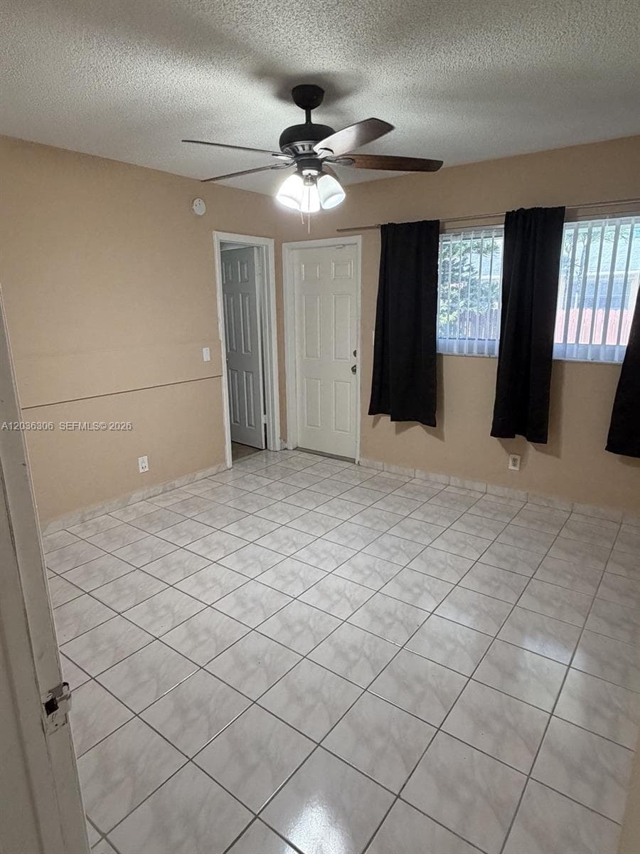 812 NE 2nd St # 2, Hallandale Beach, FL 33009 — zdjęcie 4