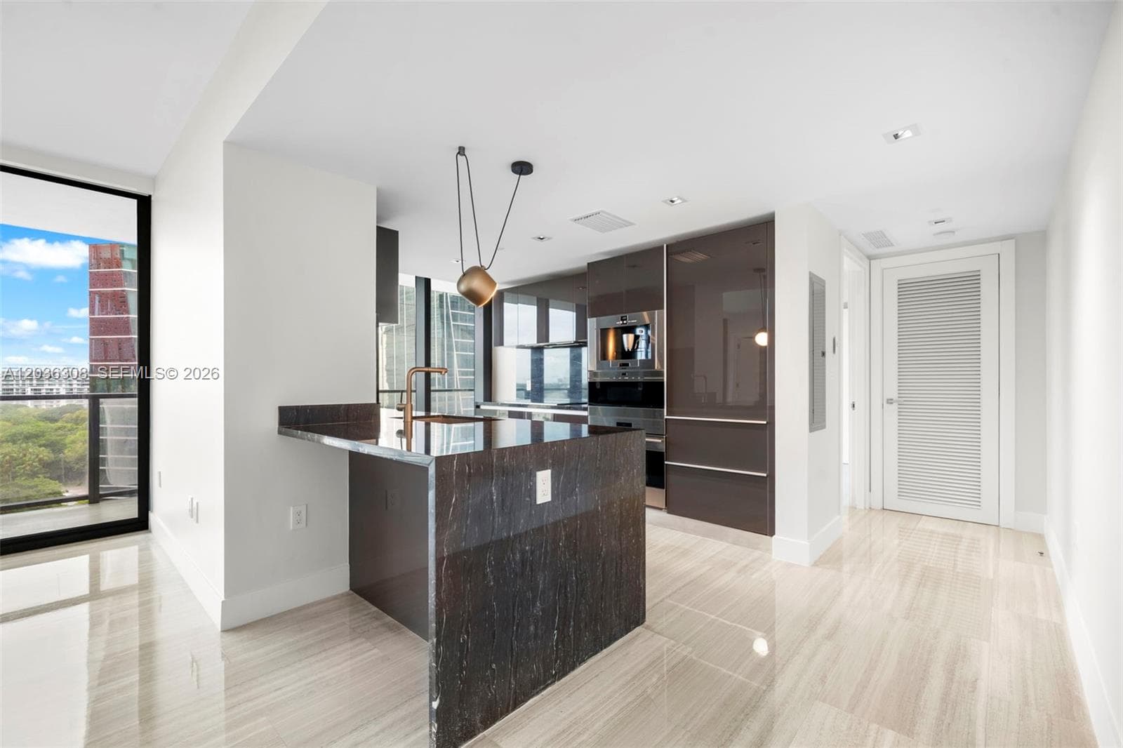 1451 Brickell Ave # 1005, Miami, FL 33131 — zdjęcie 2