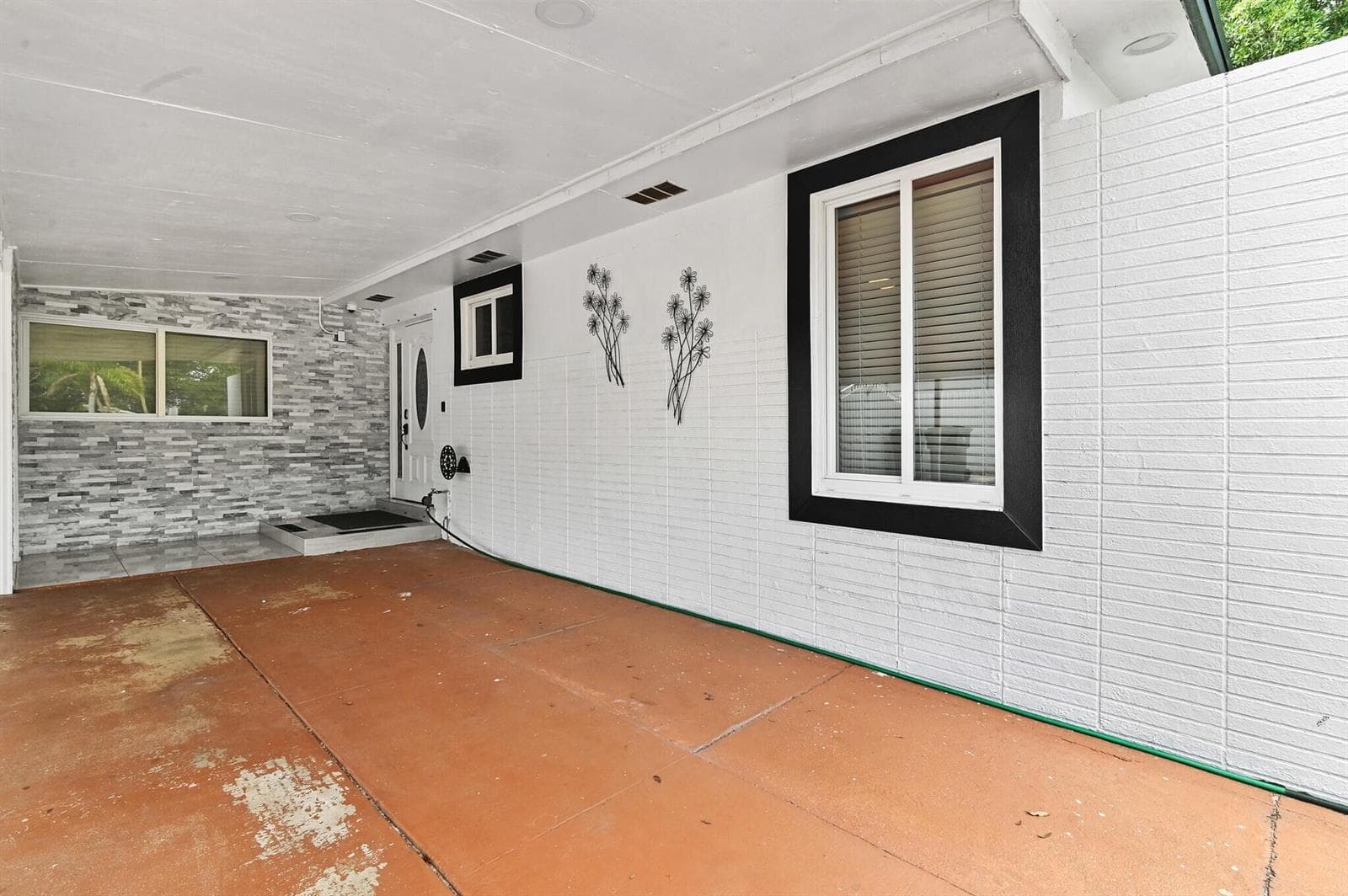 124 Davis Road, Palm Springs, FL 33461 — zdjęcie 3