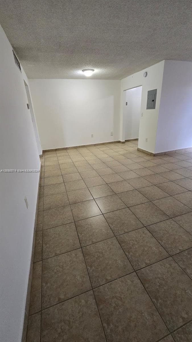 690 NE 123rd St # 207, North Miami, FL 33161 — zdjęcie 3