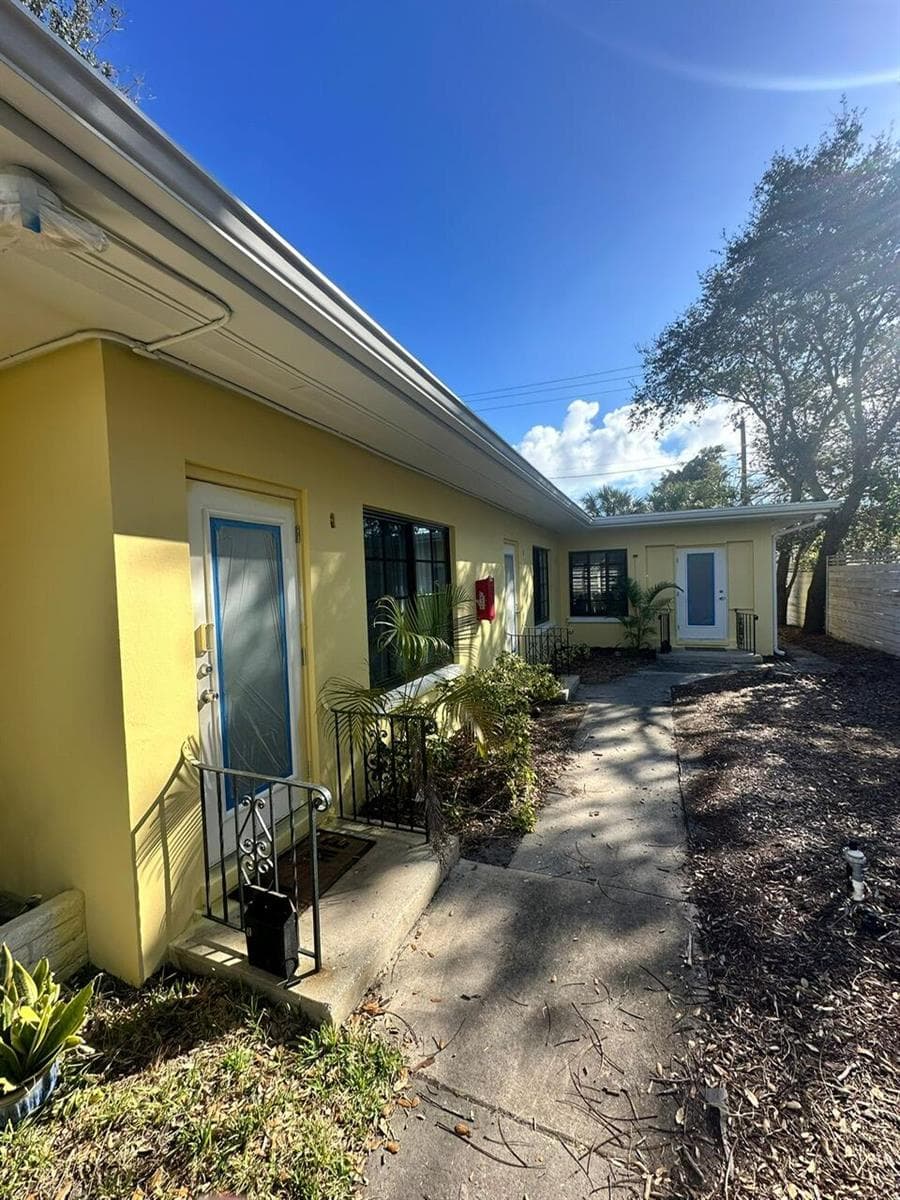 214 S Palmway, FL 33460 — zdjęcie 2
